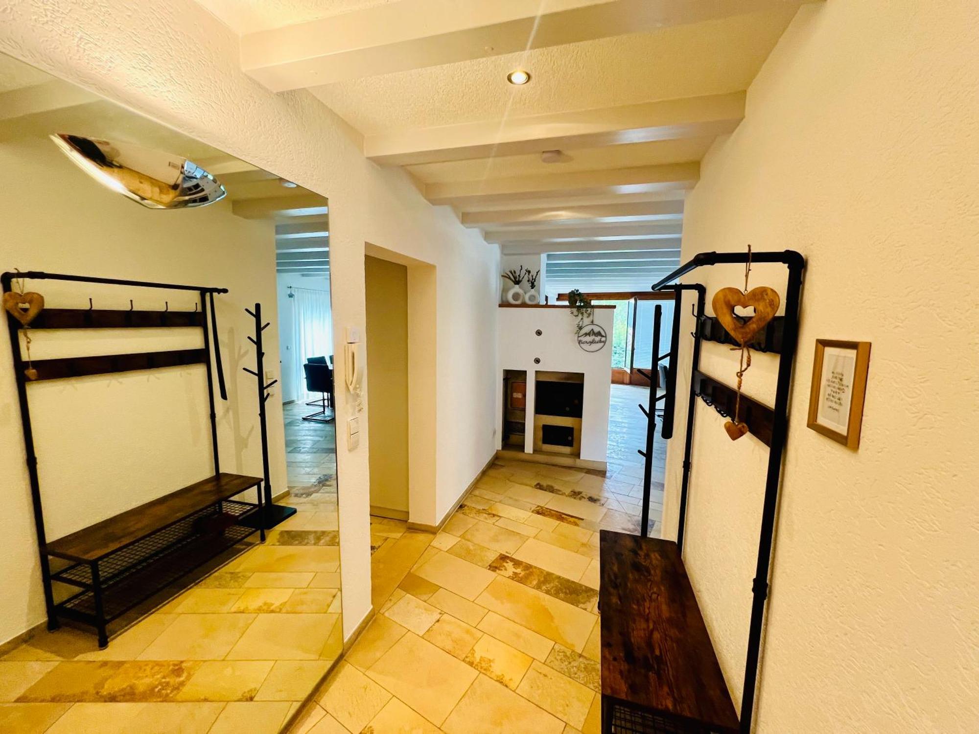 דירות טיטיזי-נוישטאדט Panoramablick Mit Privatparkplatz, 2 Balkone Und 1,5 Baeder מראה חיצוני תמונה